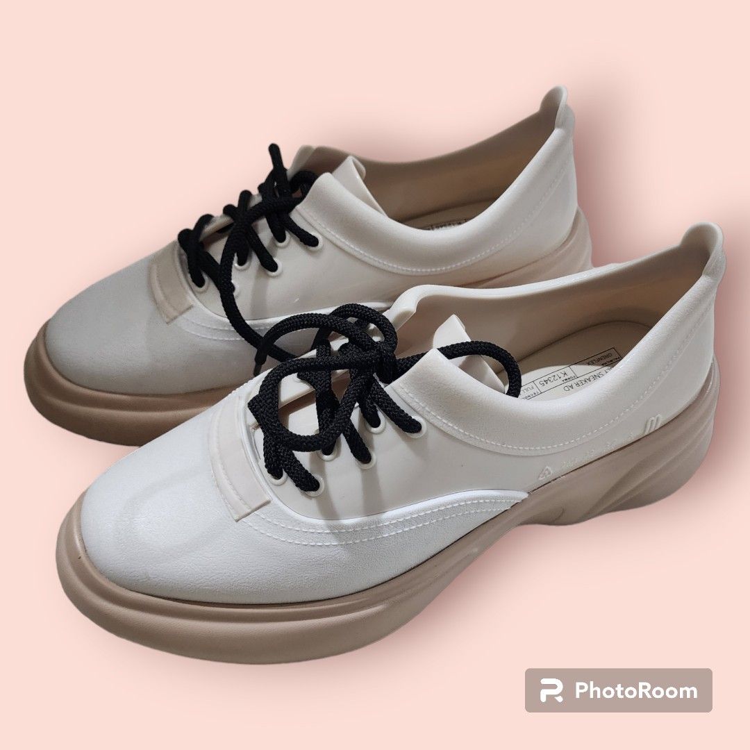 Melissa ugly sneaker looks shop