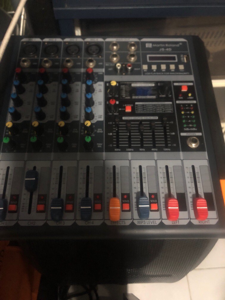 Mixing console with speakers, Audio, Soundbars, Speakers & Amplifiers