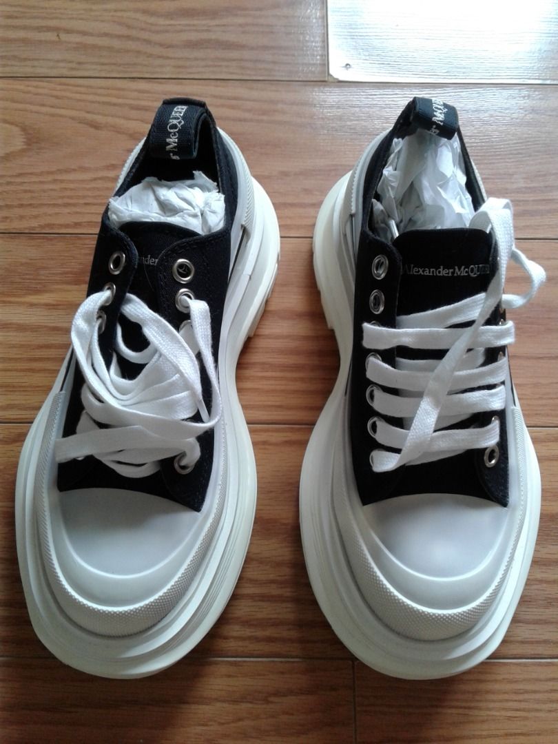 Alexander mcqueen unisex best sale shoes
