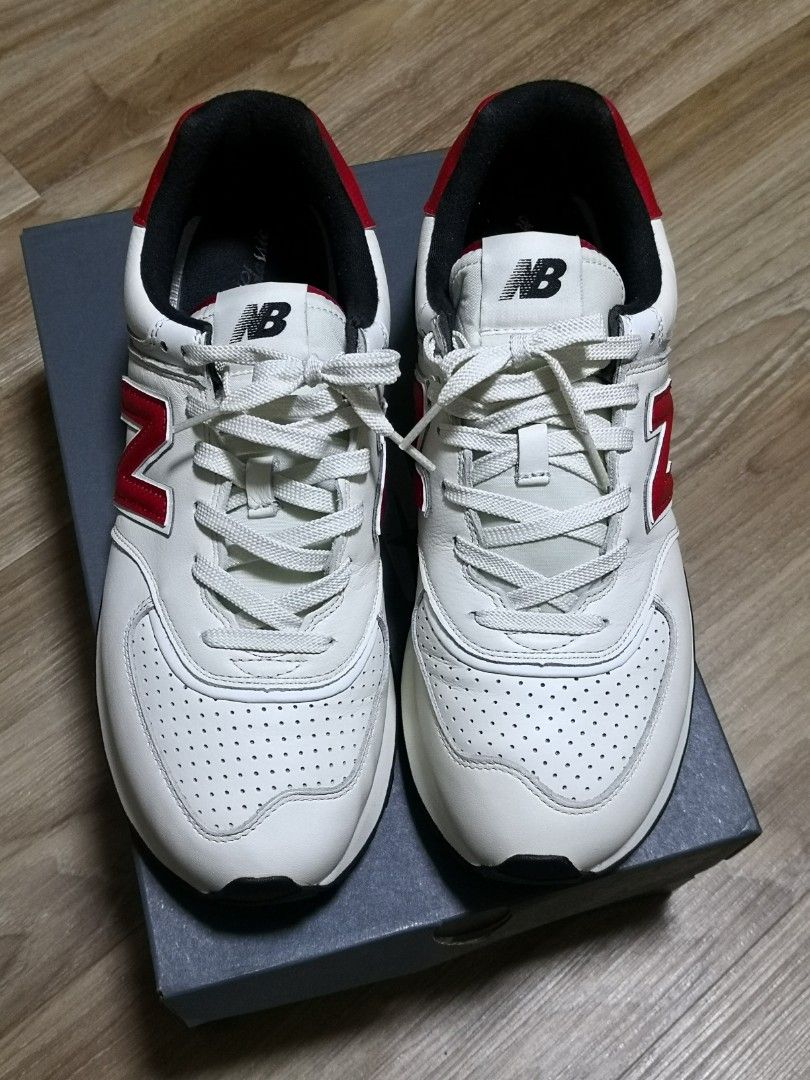 Red and white cheap new balance shoes