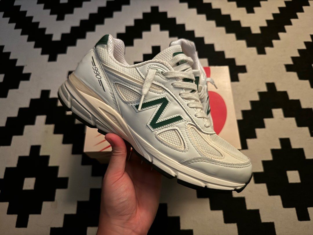 New balance 990v4 size 7 best sale