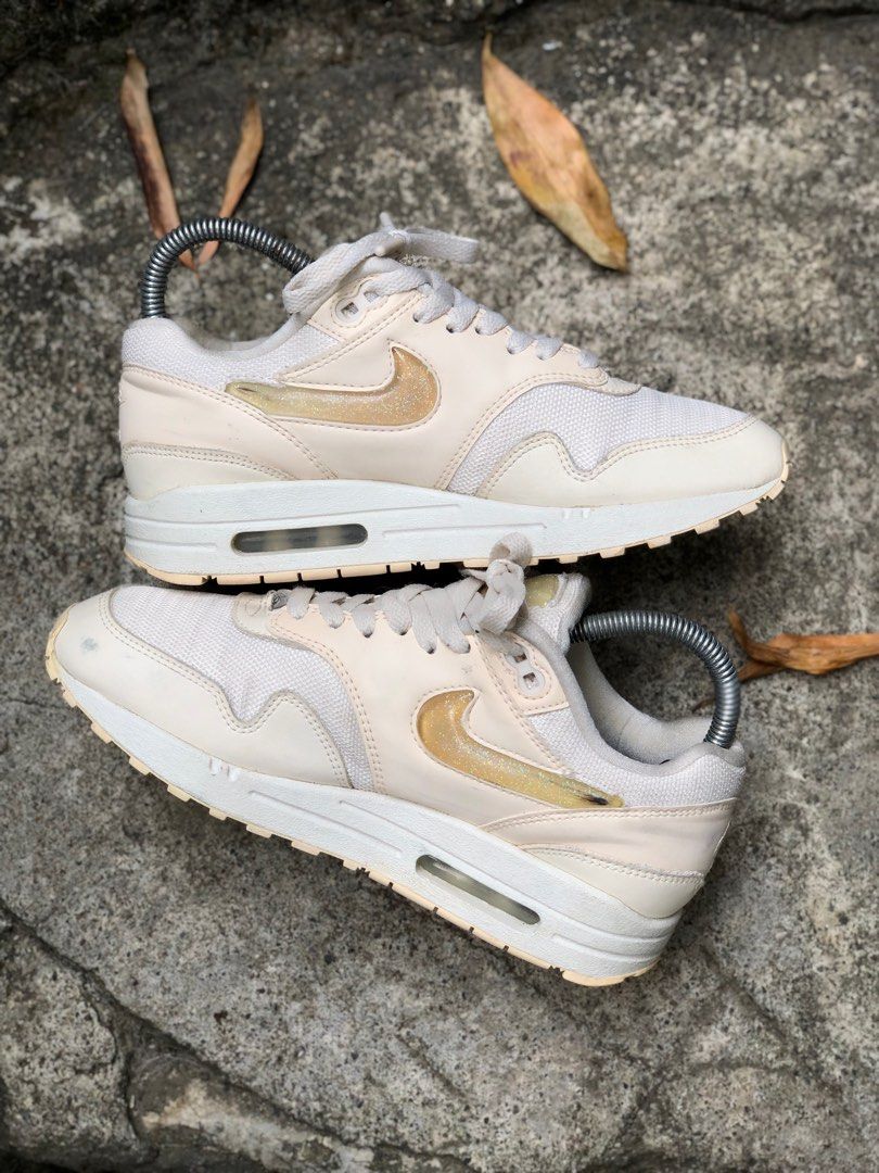 NIKE AIRMAX 1 JEWEL Pale Ivory Women s Fashion Footwear