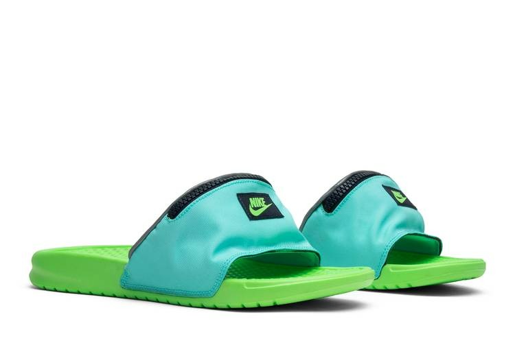 Nike fanny pack slides store buy