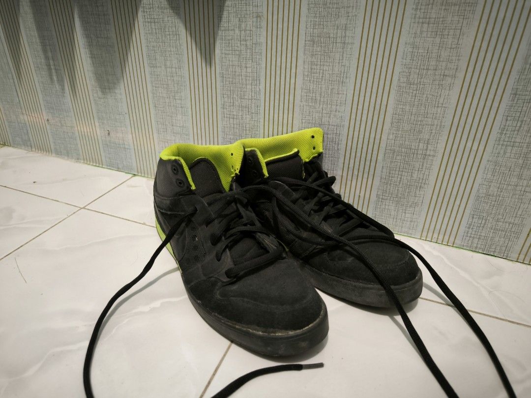 Sepatu skate nike on sale
