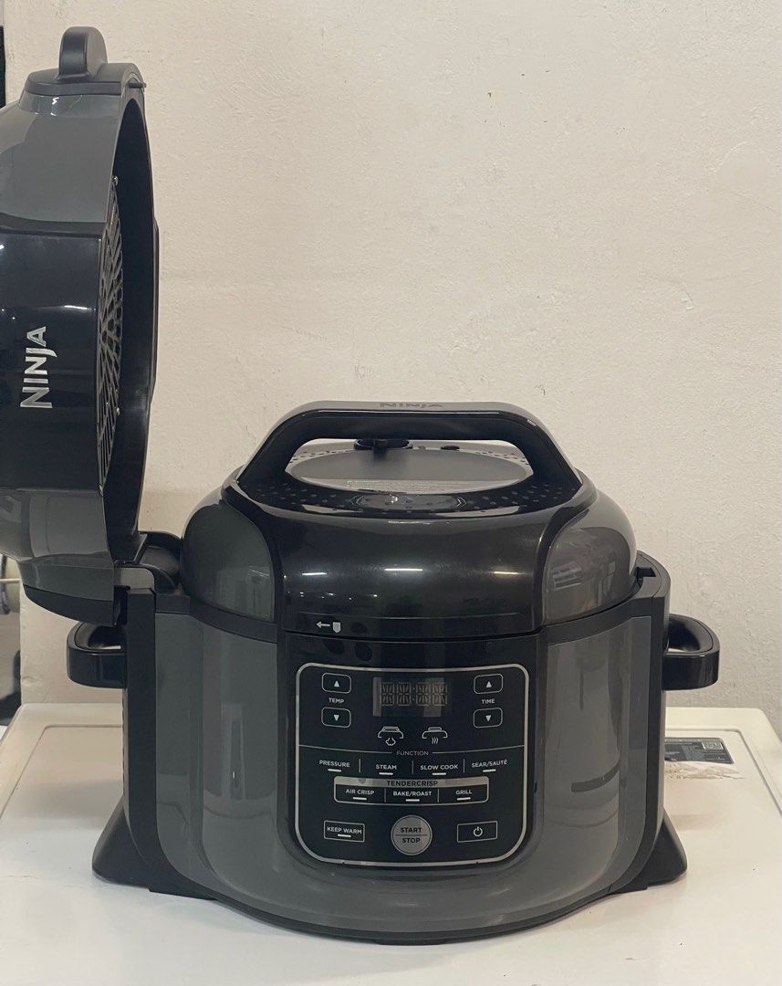 Ninja Foodi 8-IN-1 6L Multicooker (OP300)