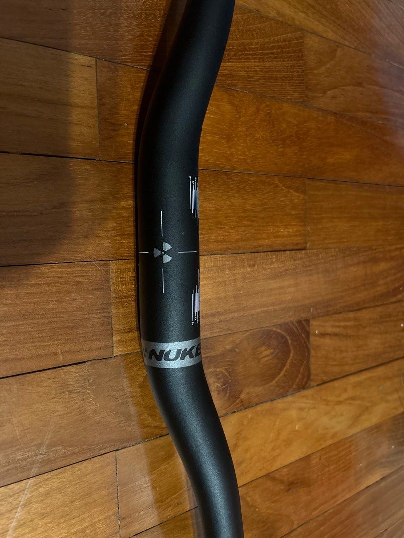 Nukeproof top neutron handlebars