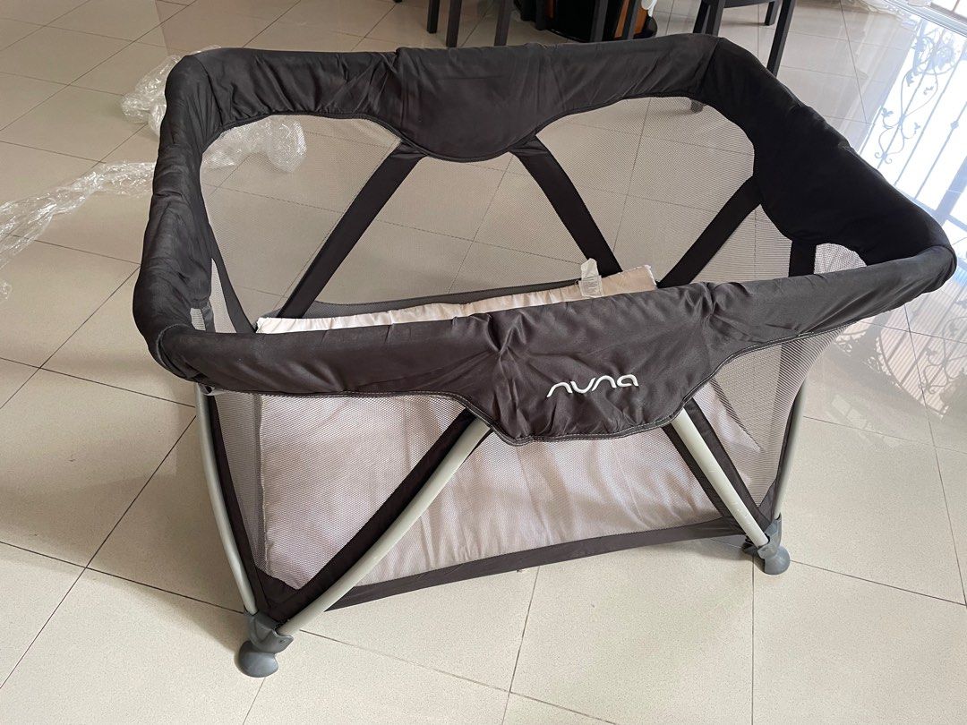 Nuna sena portable cot black with getha mattress Babies Kids
