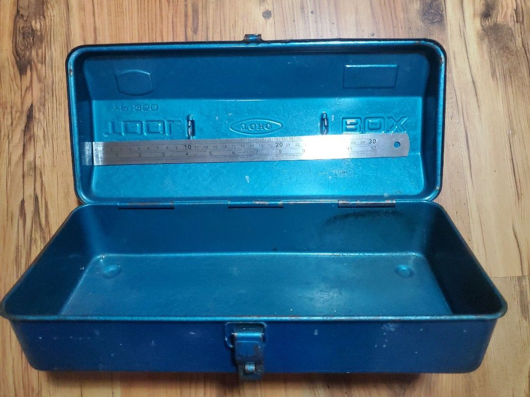 Old metal tool box (more than 40 year old), Furniture & Home Living, Home  Improvement & Organisation, Storage Boxes & Baskets on Carousell