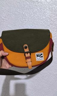 (Category: ) located in . Submitted by dalle_closet (Listing ID 1272996209, Image 1). Description: .
