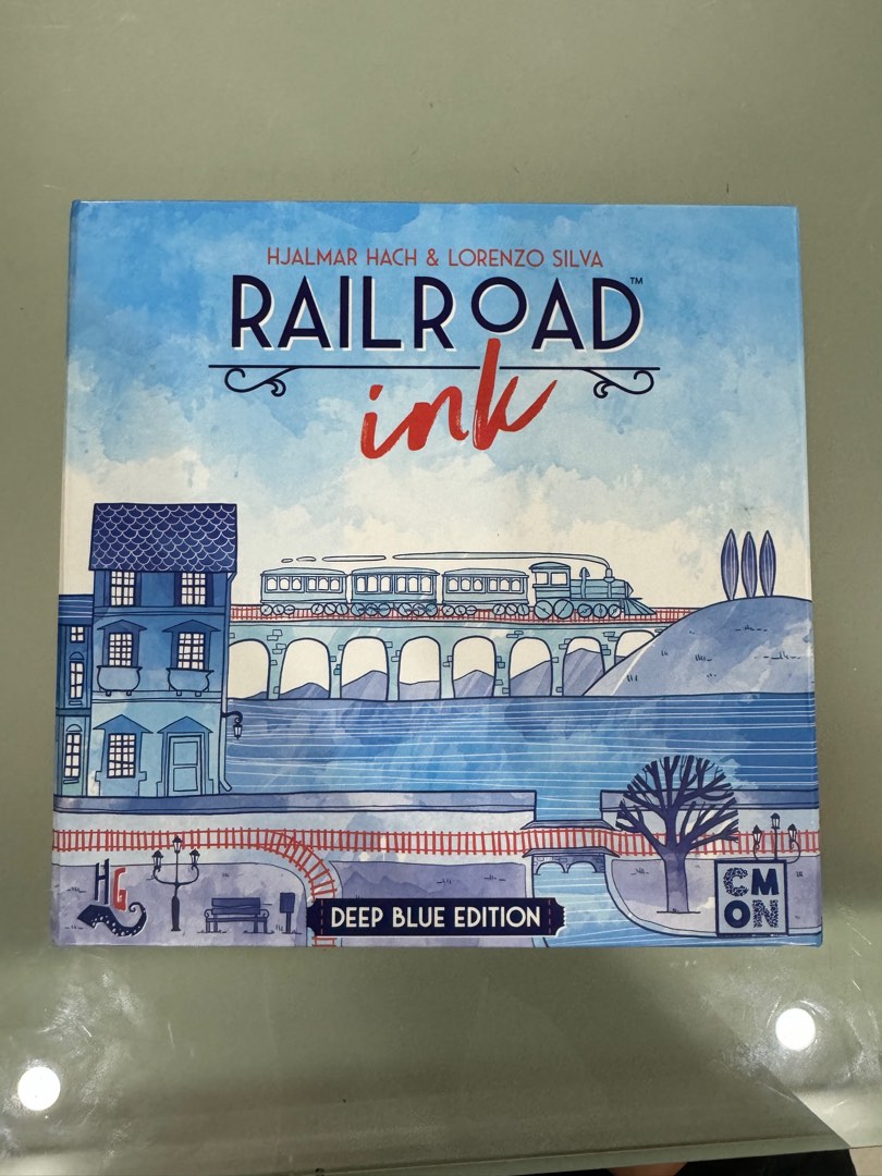 Horrible Guild – Railroad Ink: Deep Blue Edition | Gioco Di Dadi E Puzzle | Roll & Write Da 1 A 6 Giocatori | Espansioni Fiumi E Laghi