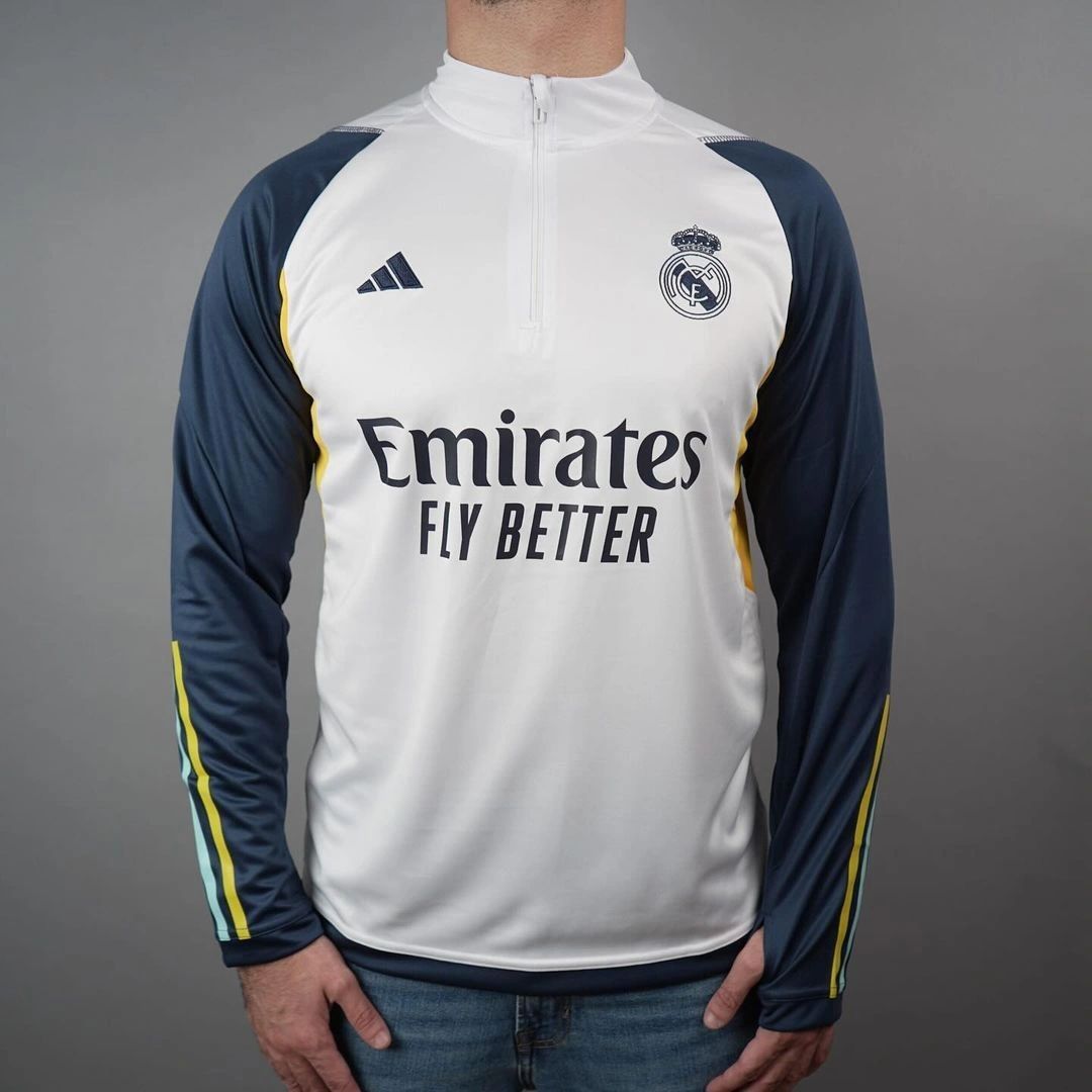 Real madrid tracksuit mens online