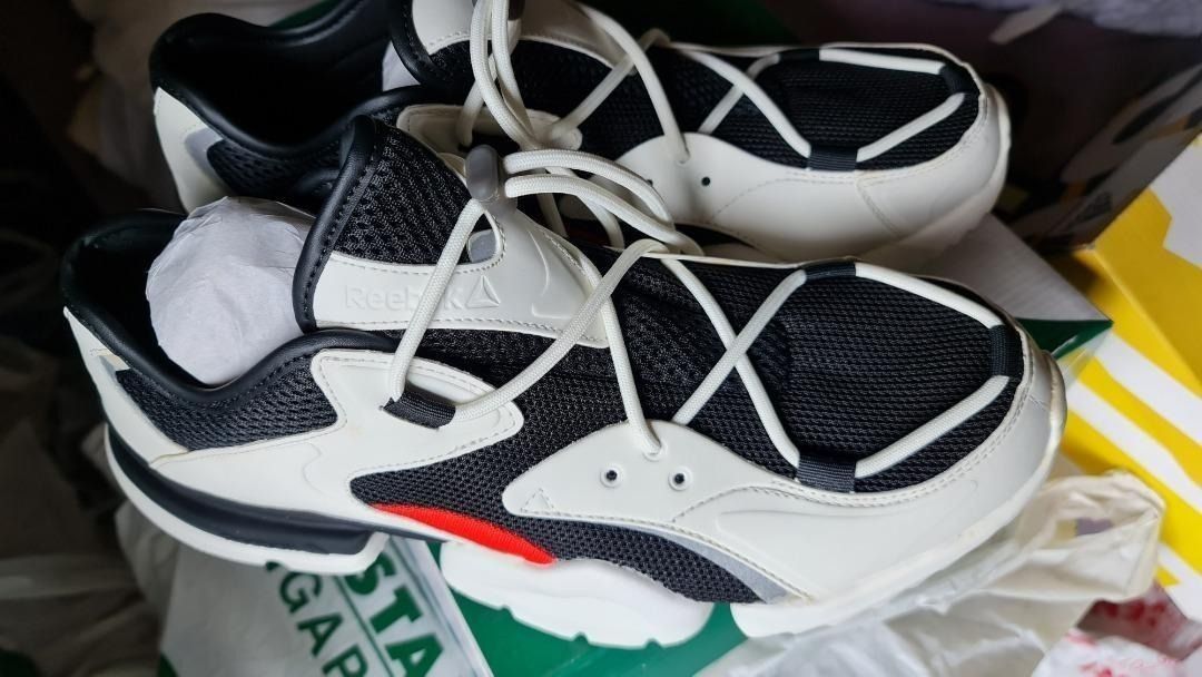 Reebok outlet runner 96