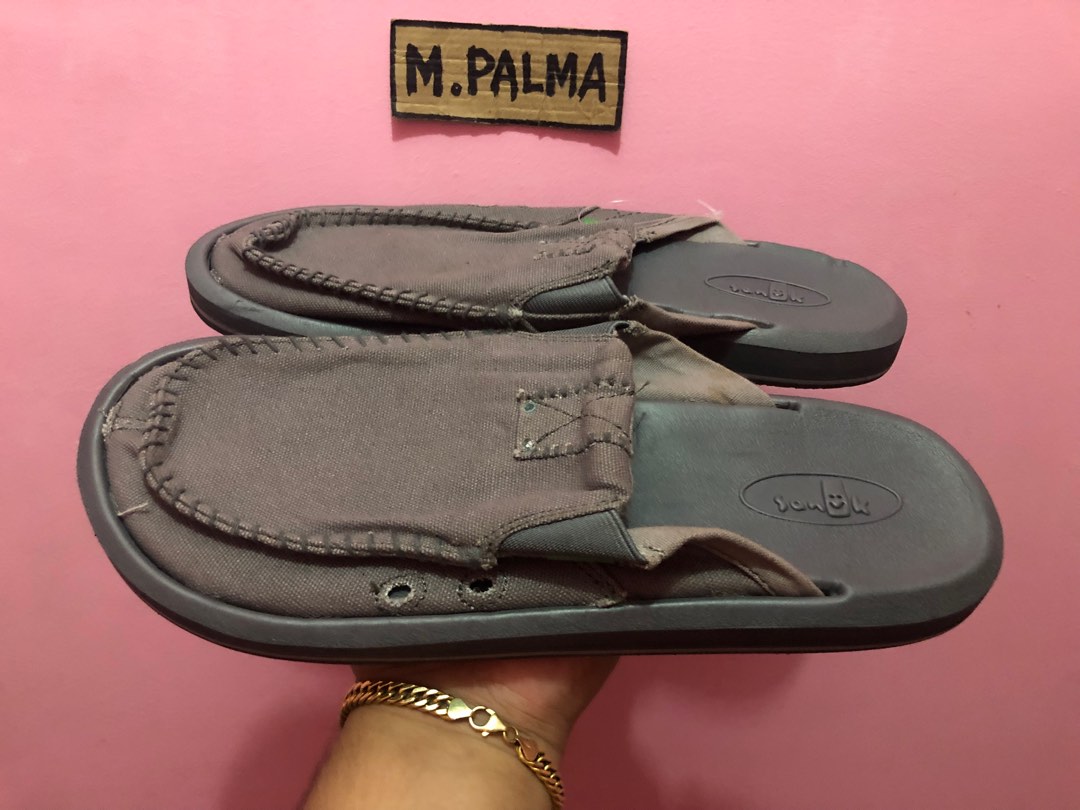 Sanuk discount half sizes