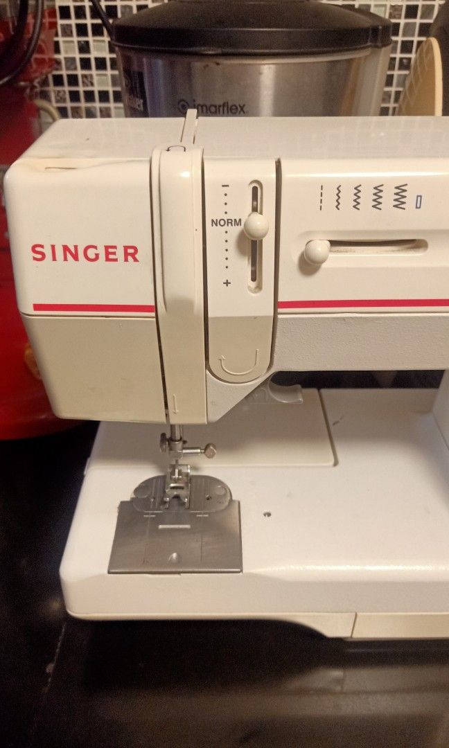 Sewing Machine (Category: Other Home Furniture) located in Bulacan. Submitted by mysticdeer.6d7f47 (Listing ID 1272978056, Image 3). Description: Sewing Machine Singer Brand Metal Base Frame 110v Heavy Duty.
