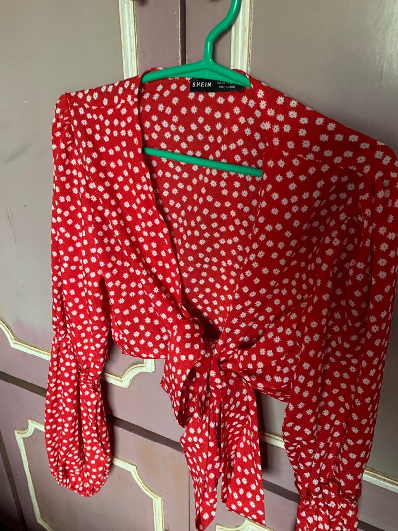 Shein longsleeves (Category: Longsleeves) located in San Pedro. Submitted by ay_declutter (Listing ID 1272945420, Image 2). Description: .