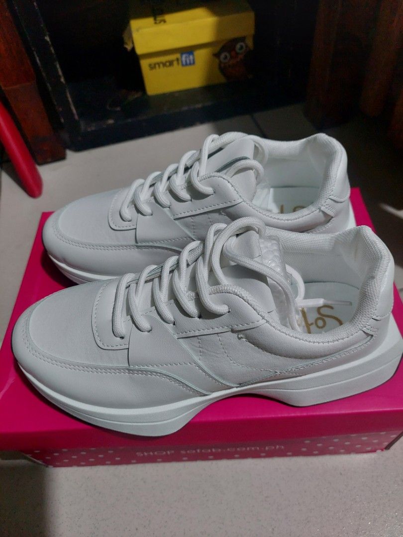 So Fab Lisa White Women s Fashion Footwear Sneakers on Carousell