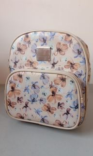 (Category: ) located in . Submitted by navyfinds (Listing ID 1272997398, Image 1). Description: .