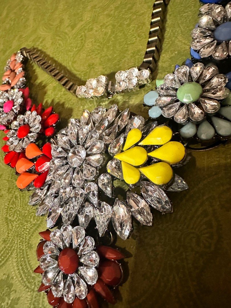Gold statement new arrivals jewellery