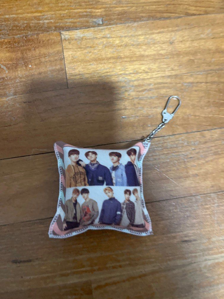 ADDLIVE Stray Kids Schlüsselanhänger 10cm - Magnetischer Plüschdoll Fan Artikel