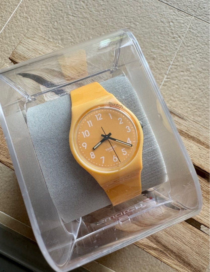 Swatch Flaky Yellow Watch GJ132 Men s Fashion Watches Accessories Watches on Carousell