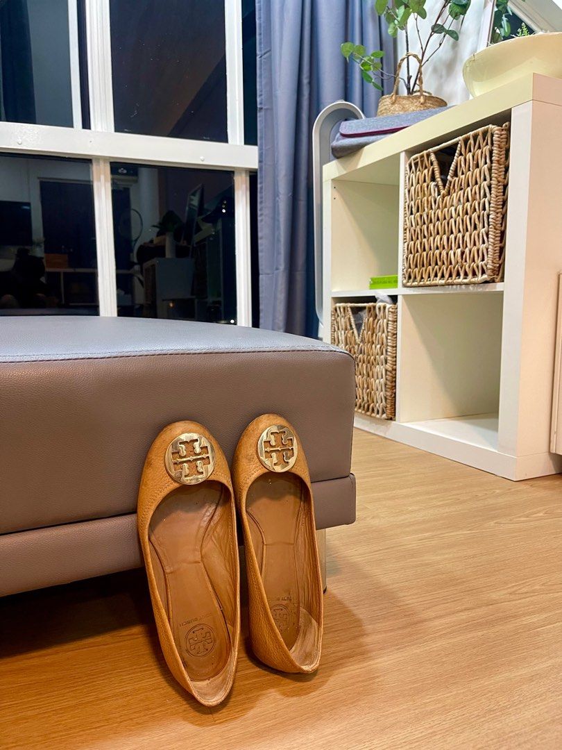 tory burch brown flat