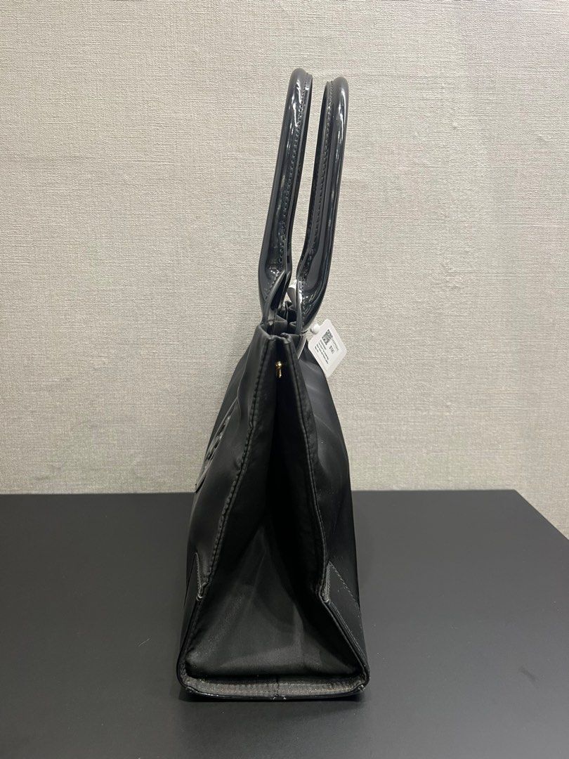 Tory Burch Top Handle Nylon Bag, Luxury, Bags & Wallets on Carousell