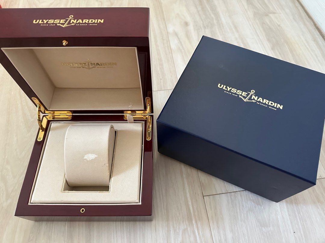 Ulysse nardin box top