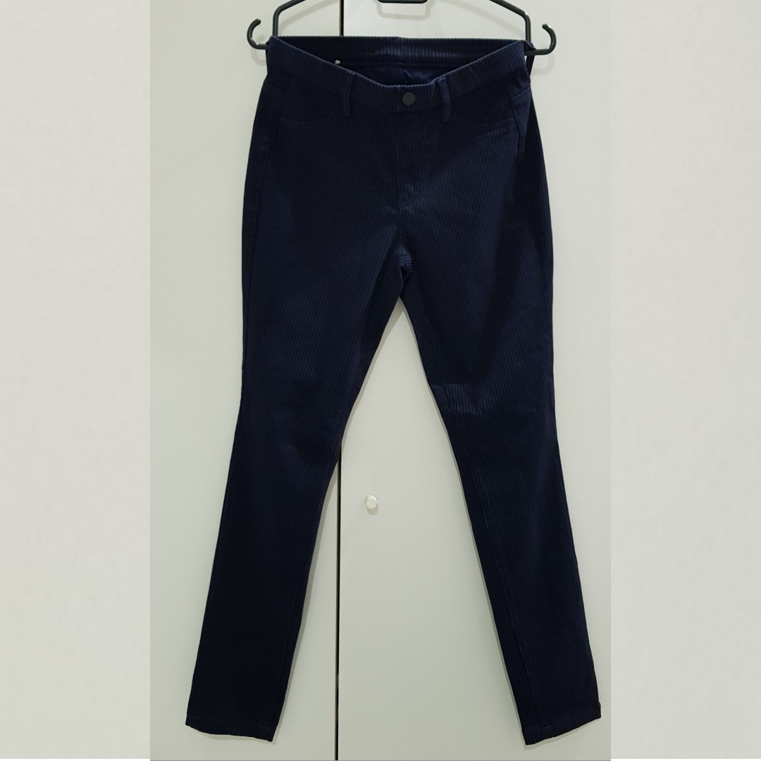UNIQLO ULTRA HIGH RISE NAVY JEGGINGS, Women's Fashion, Bottoms, Jeans &  Leggings on Carousell
