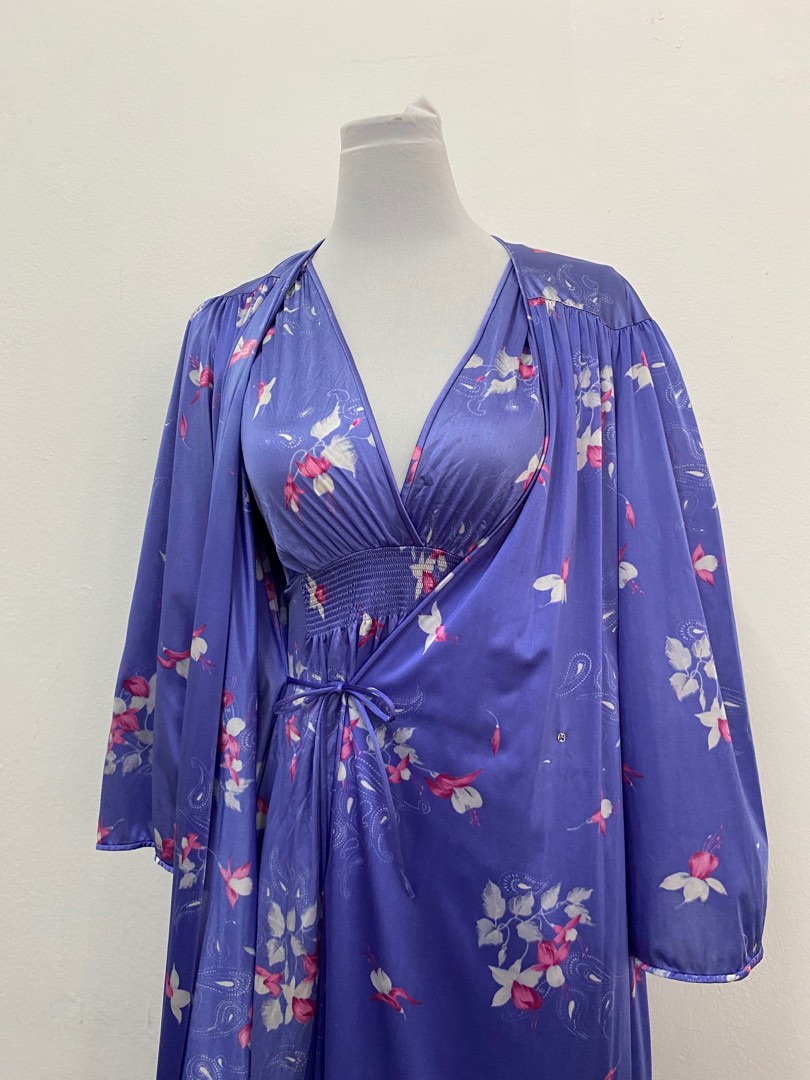 Vanity fair nightgown and robe sets sales