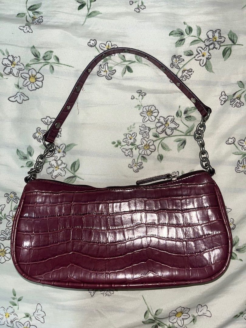 Vintage-style baguette bag main image 0