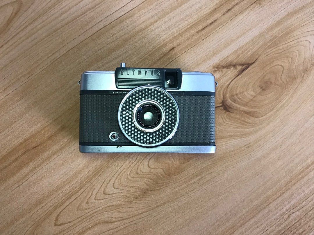 Olympus PEN D Fixed Lens Half Frame Vintage 35mm Rangefinder Camera 