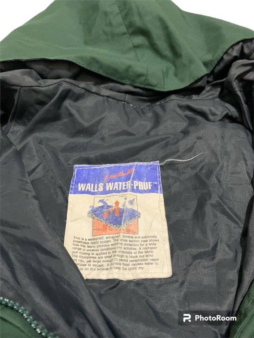 Vintage walls water pruf rain jacket hooded Men s Fashion Coats Jackets and Outerwear on Carousell