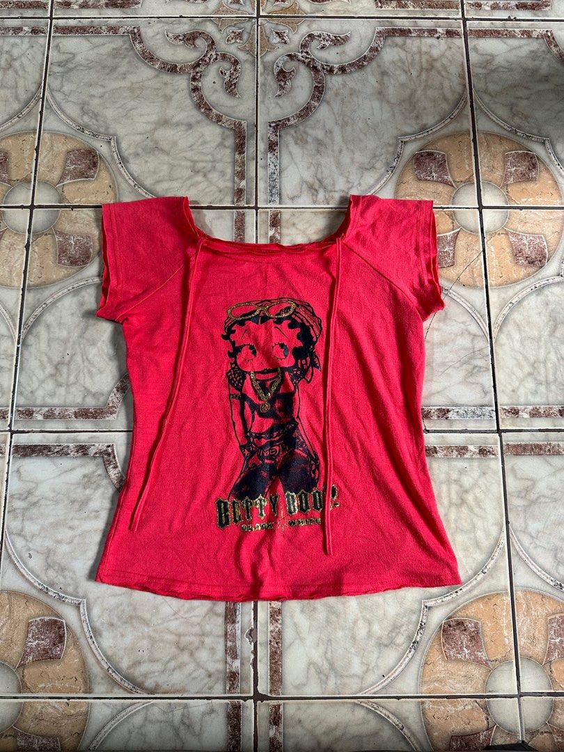 y2k betty boop top (Category: Blouses) located in Manila. Submitted by _sheenarei (Listing ID 1272987438, Image 2). Description: thrifted never been used small-mediun.