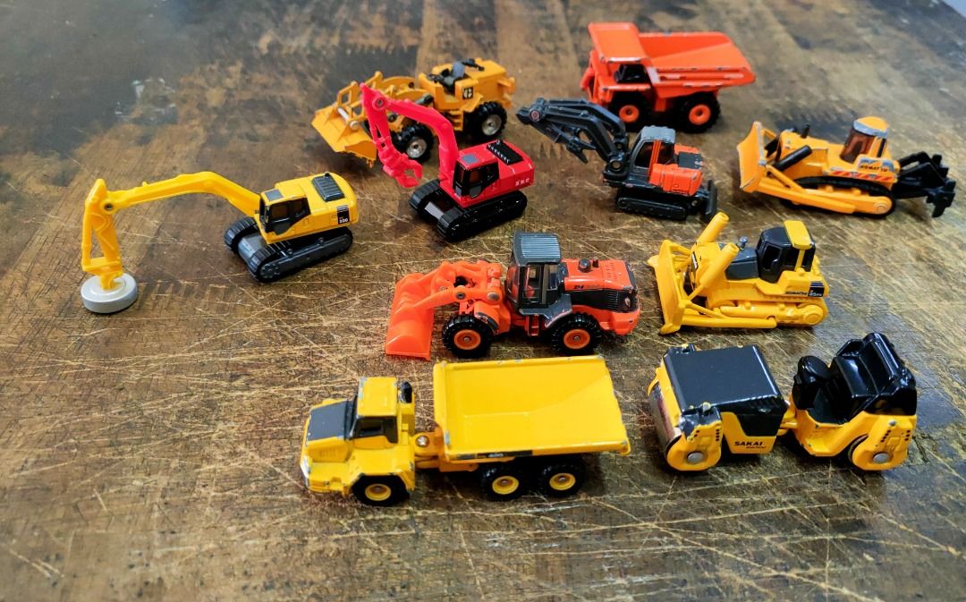 Tomica construction sales