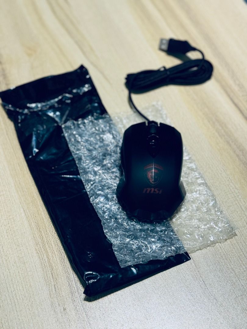 [現貨快速出貨] 微星 MSI 電競滑鼠 有線滑鼠 原廠滑鼠, 電腦及科技產品, 電腦周邊產品, 電腦滑鼠及相關產品在旋轉拍賣