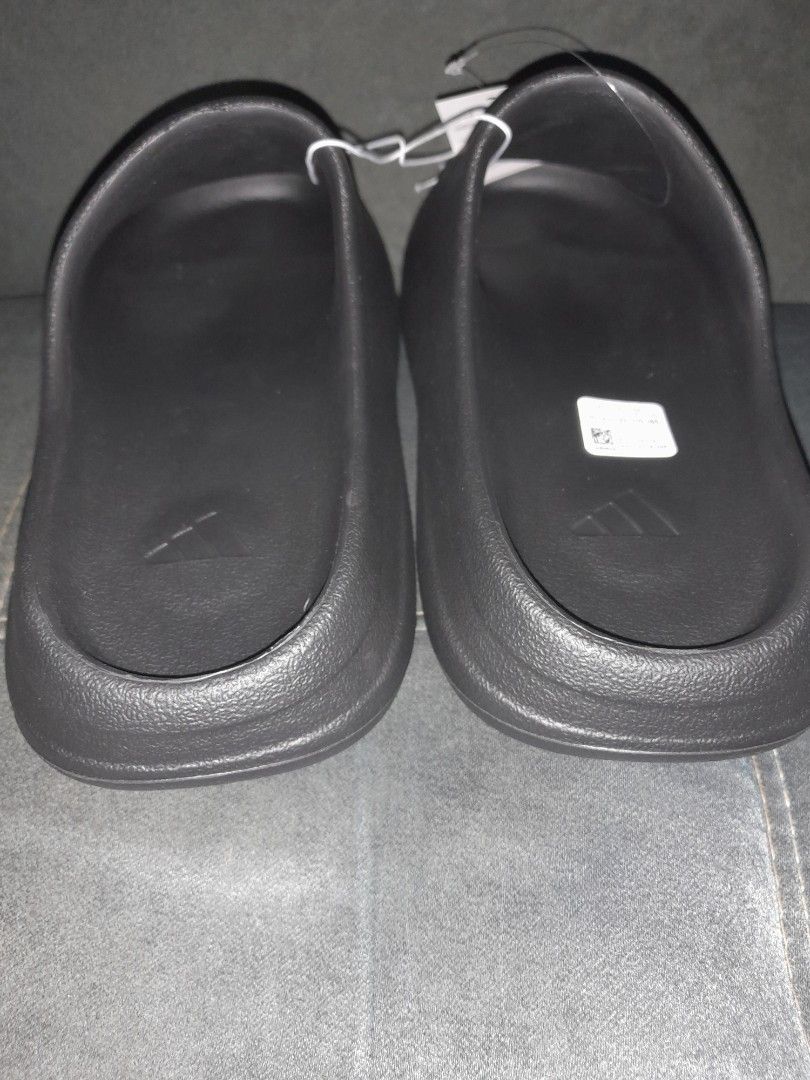 triple black adidas slides