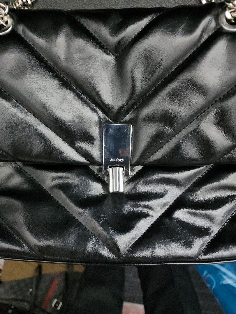 Aldo pouch store