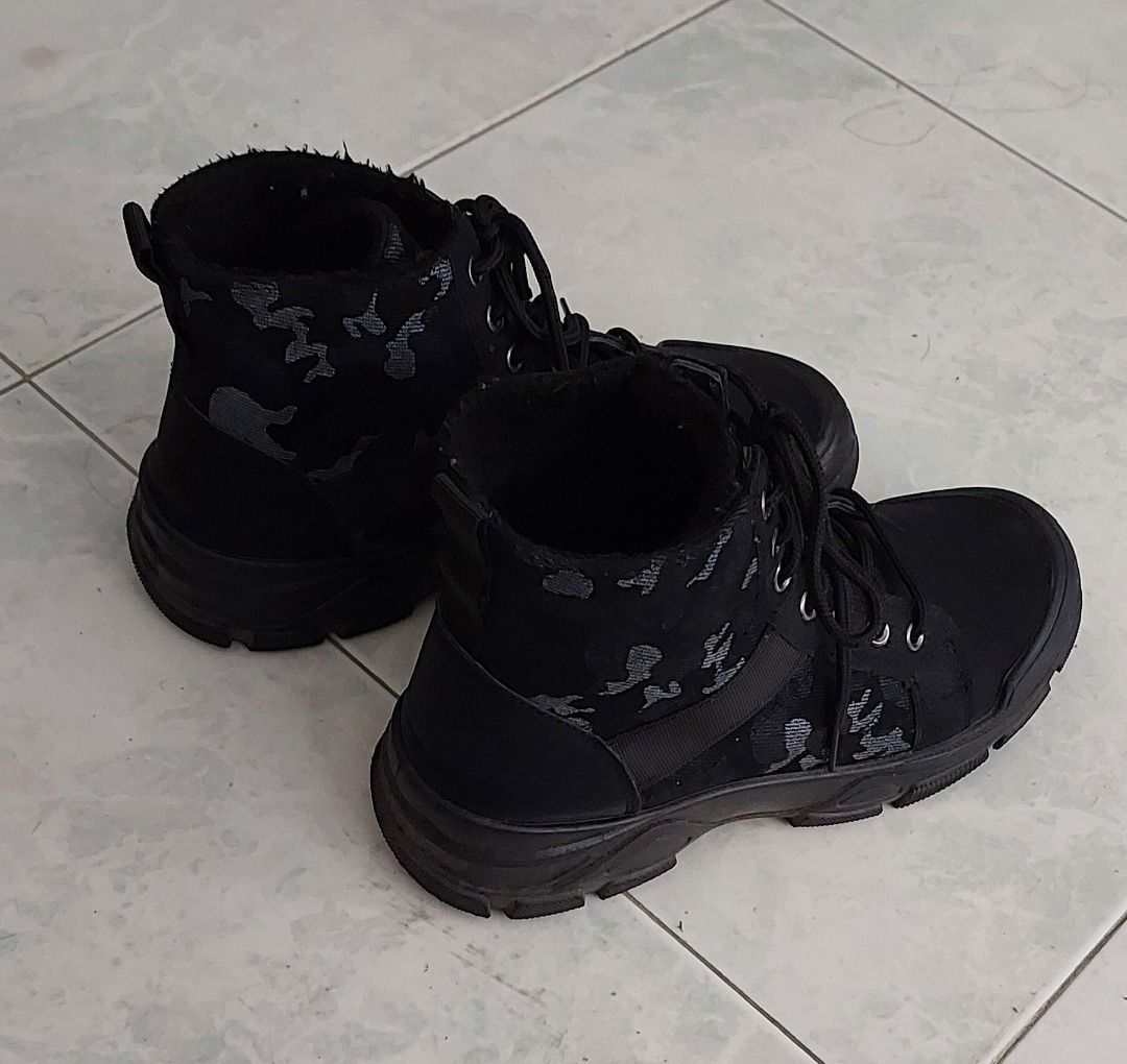 White cheap camo boots