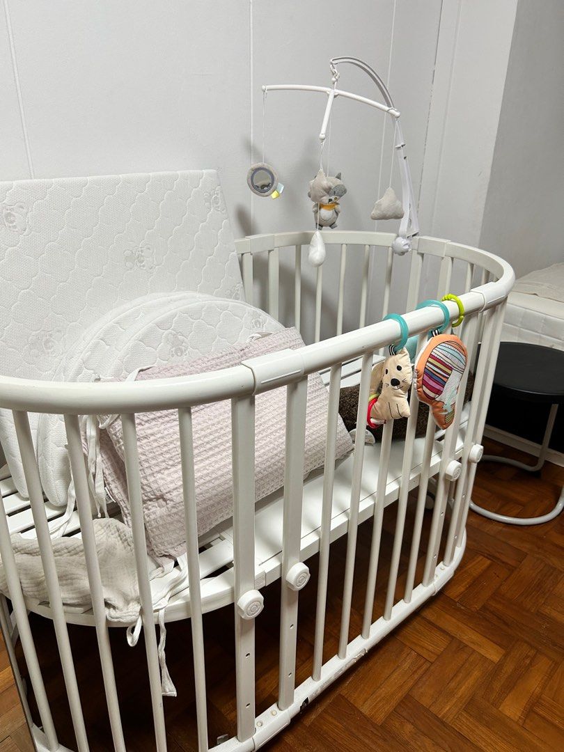 Circle baby cot online