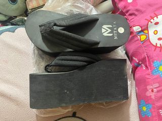 Black Wedge sandals