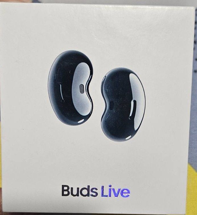 Rush sale Brand New Samsung Buds Live