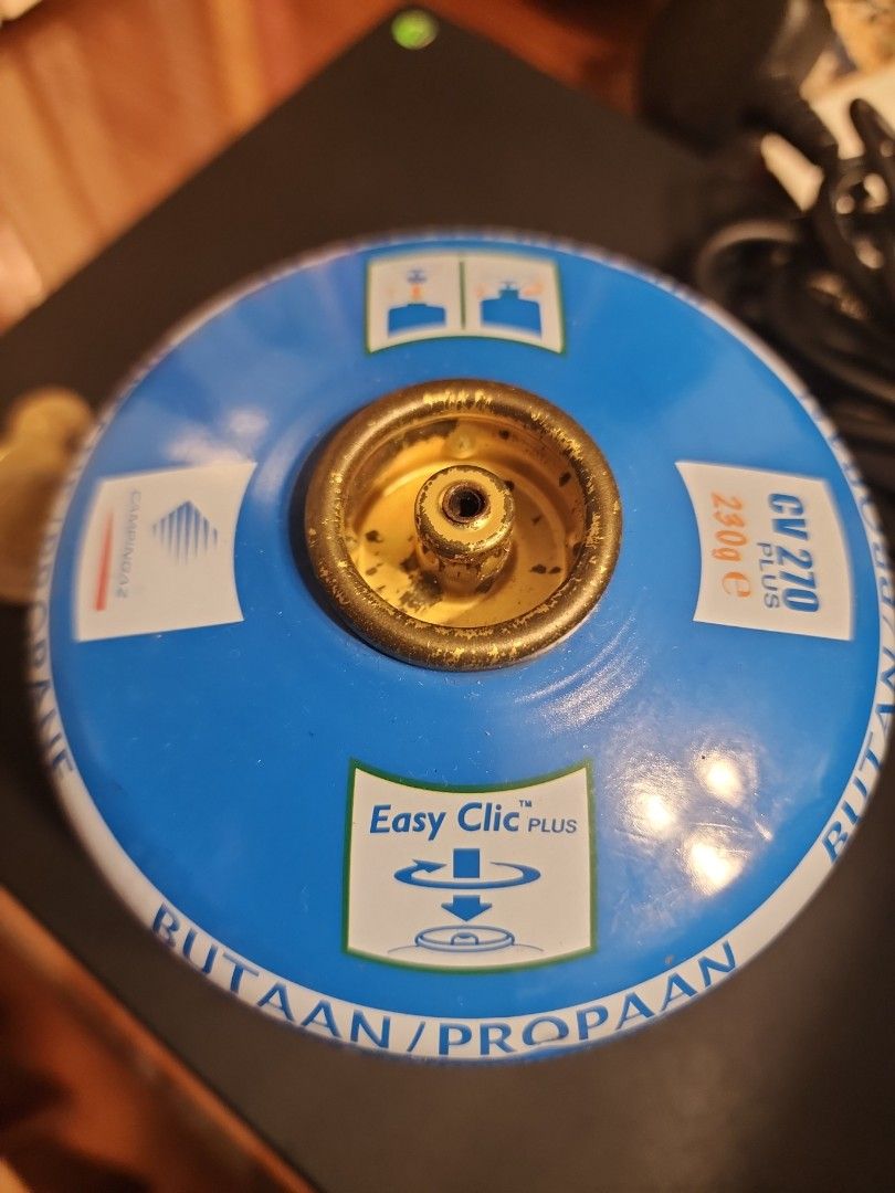 Camping gas canister, Sports Equipment, Hiking & Camping on Carousell