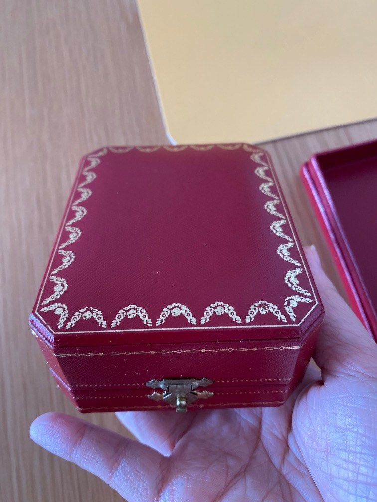 Cartier ring holder outlet