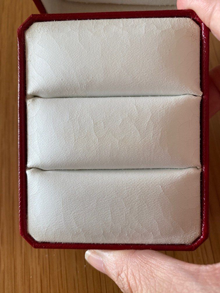 Cartier ring hotsell holder