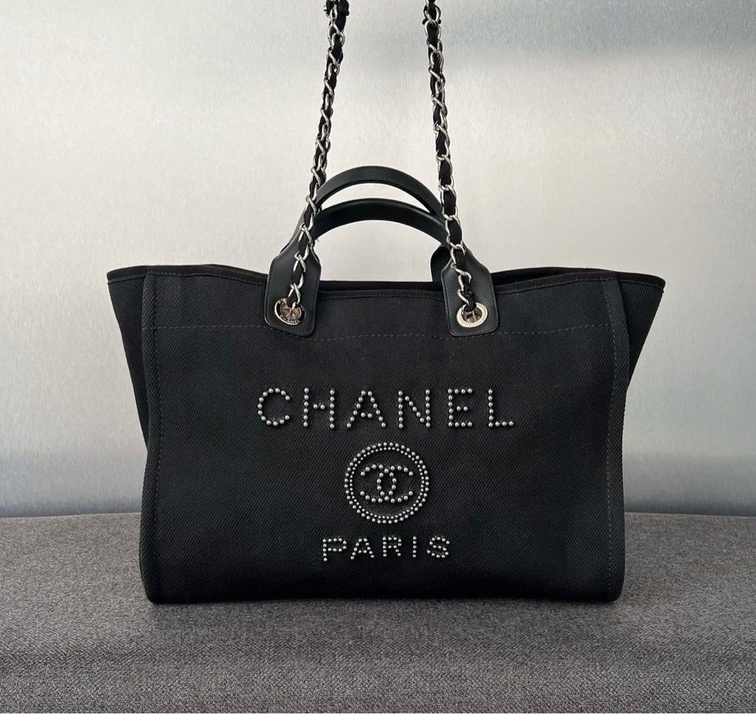 Large chanel deauville tote deals