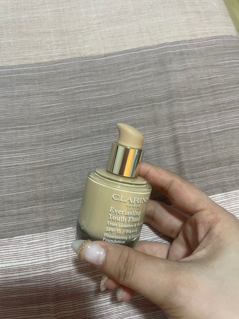 Clarins Everlasting Youth Fluid Foundation (Category: Makeup) located in Calamba. Submitted by clnyvn (Listing ID 1273177588, Image 3). Description: Only used once to try it out. Not my shade 🥲 105 nude. Almost full pa rin sya ❤️.