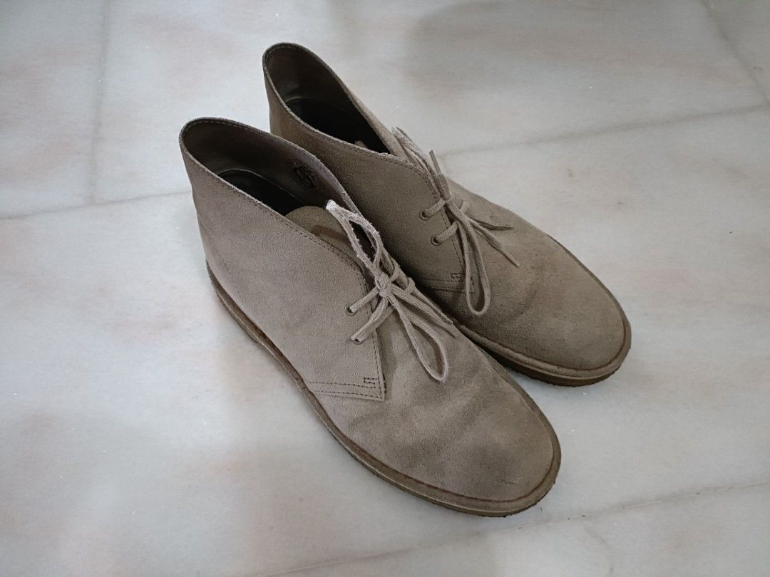Taupe distressed suede clarks outlet