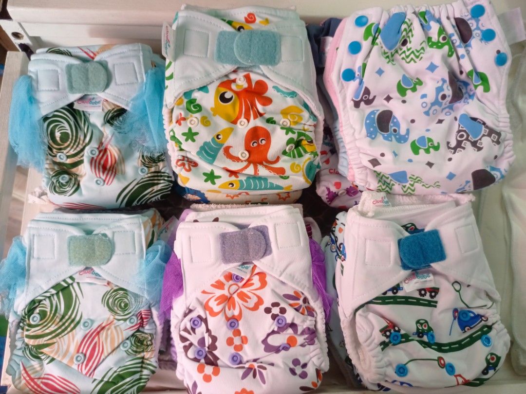 CLUEBEBE CLOTH DIAPERS 24 PCS (Category: Diapers & Baby Wipes) located in Pasig City. Submitted by unicornsanddinosaurs (Listing ID 1273389998, Image 1). Description: Unused cluebebe Diapers with soakers . some has a few dirt 💕 Yellow marks on Velcro fasteners 19 pcs with dust bags Location UGONG PASIG CITY 💕.