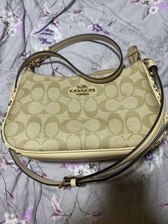 (Category: ) located in . Submitted by kaishaa (Listing ID 1273184225, Image 1). Description: .