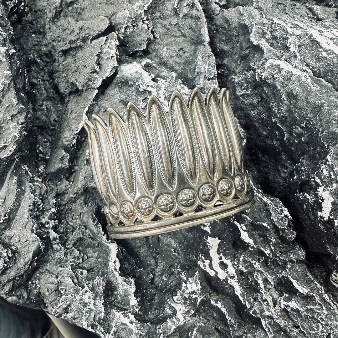 CODY SANDERSON LIMITED FEATHER PENDANT（CODY SANDERSON×The